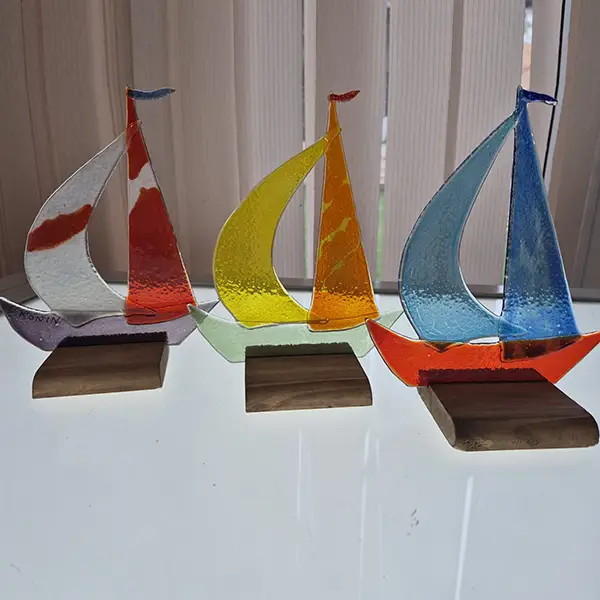 Statuetki żaglówki 16x20cm ozdoba stojąca – fusing