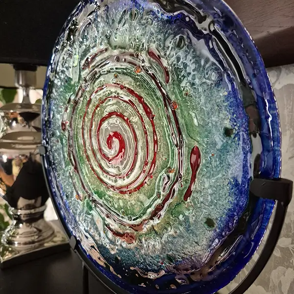 Fusing z inkluzjami - ozdoba stojąca, śr. 30 cm., wys. całkowita 40 cm. - obrazek 3